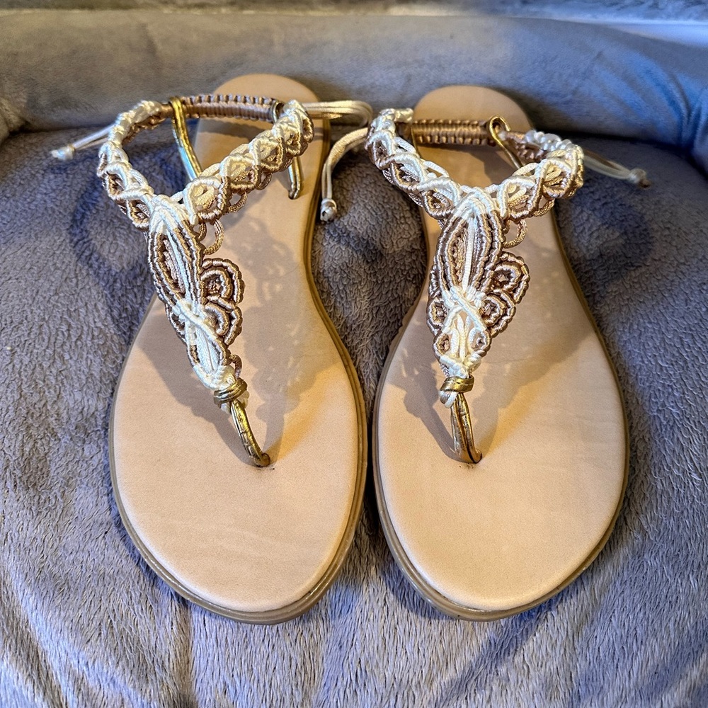 Handmade in Mexico adjustable pull strap thong sandal sling back size 8